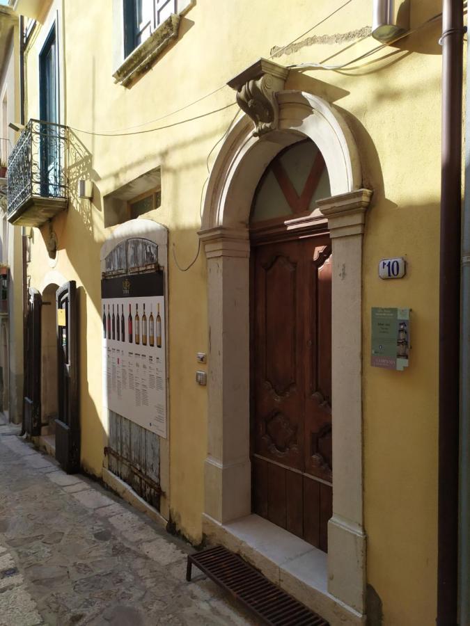 Taurasi Stanze Don Gesualdo Alloggio Turistico מראה חיצוני תמונה